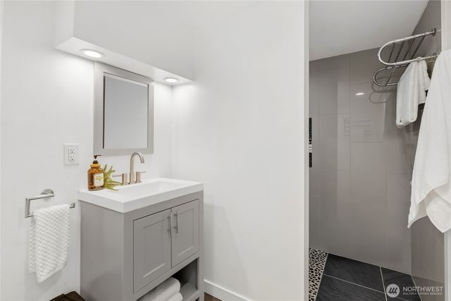 1423 33rd Avenue, Seattle, WA 98122