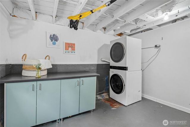 1423 33rd Avenue, Seattle, WA 98122