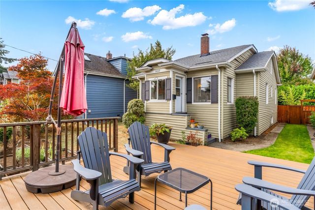 1423 33rd Avenue, Seattle, WA 98122