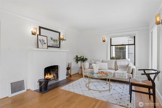 1423 33rd Avenue, Seattle, WA 98122