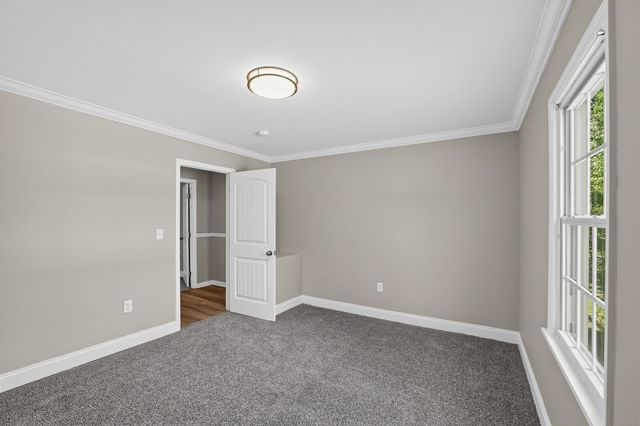 116 South Avenue, Spartanburg, SC 29306