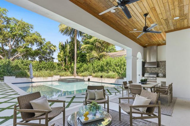 11513 Green Bayberry Drive, Palm Beach Gardens, FL 33418