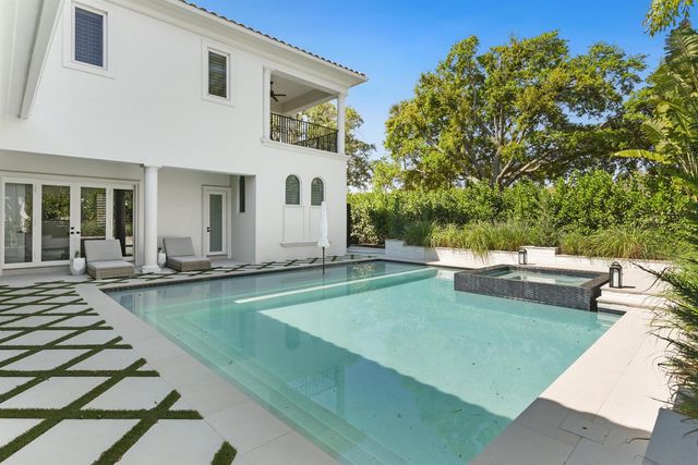 11513 Green Bayberry Drive, Palm Beach Gardens, FL 33418
