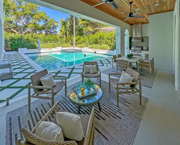 11513 Green Bayberry Drive, Palm Beach Gardens, FL 33418