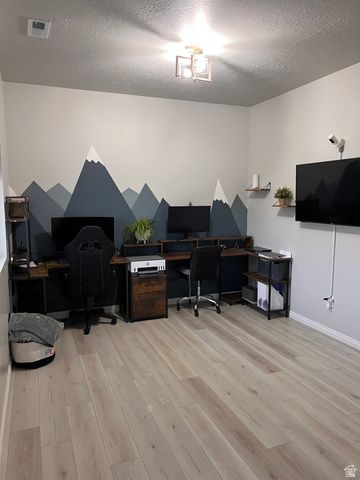 3326 S COOPER ST, Syracuse, UT 84075