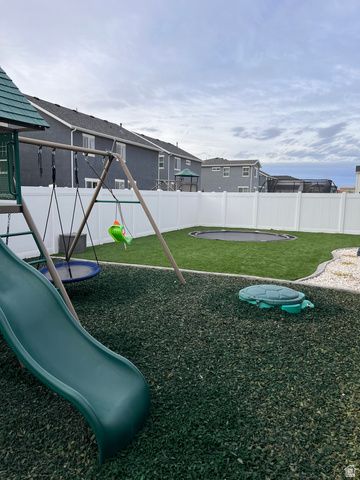 3326 S COOPER ST, Syracuse, UT 84075