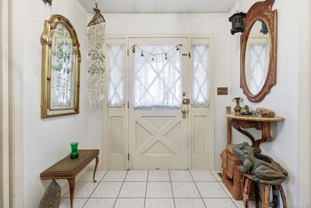 184 Putting Green Road, Trumbull, CT 06611