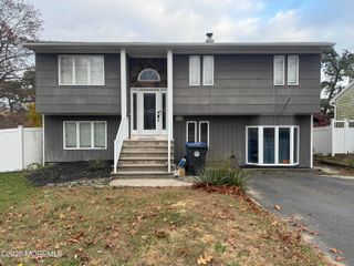 621 Illinois Avenue, Brick, NJ 08724
