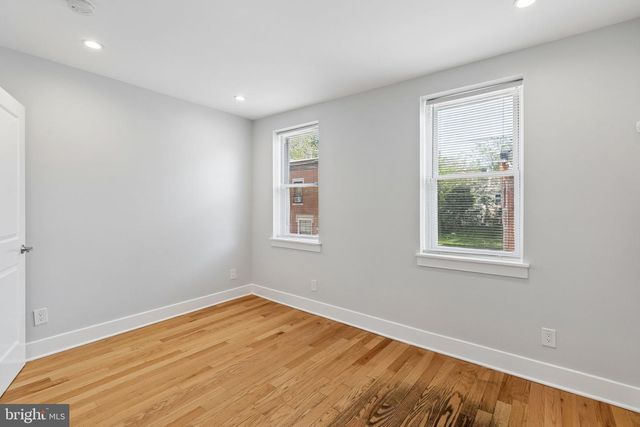 3825 MOUNT VERNON ST, Philadelphia, PA 19104