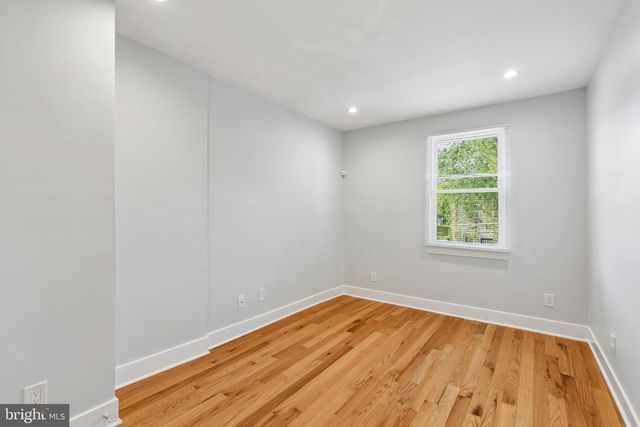 3825 MOUNT VERNON ST, Philadelphia, PA 19104
