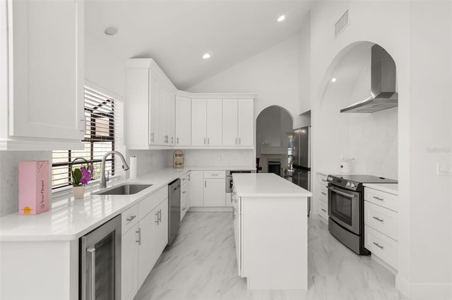 2480 VIA GENOVA, Apopka, FL 32712