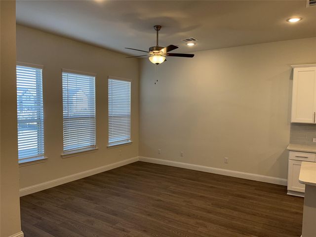 338 Almanor Street, Lewisville, TX 75056