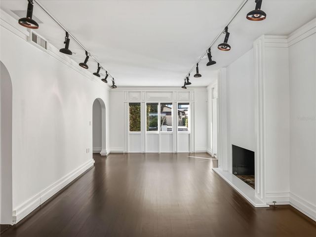 1336 COLLEGE POINT, Winter Park, FL 32789