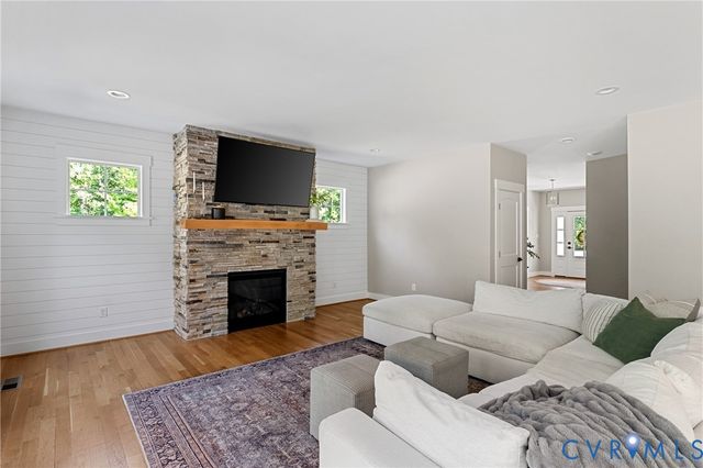 13003 Farrington Place Ln, Hanover, VA 23059