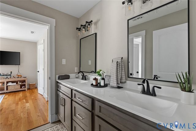 13003 Farrington Place Ln, Hanover, VA 23059