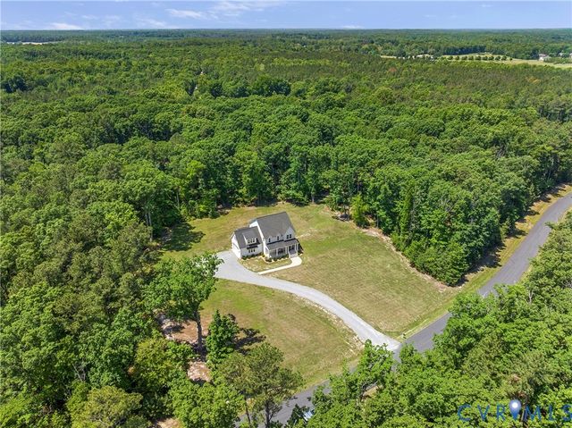 13003 Farrington Place Ln, Hanover, VA 23059