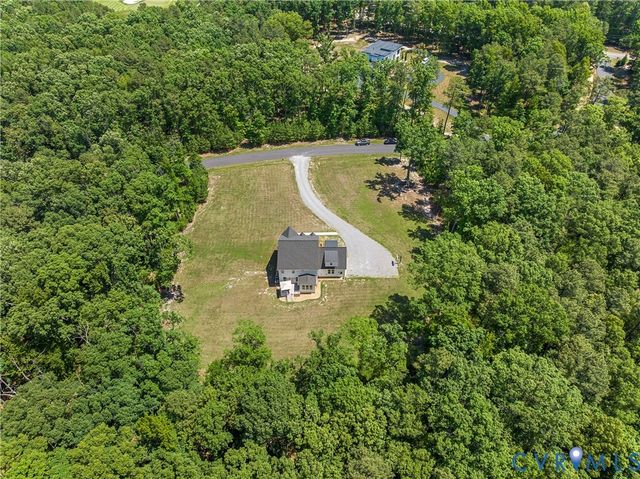 13003 Farrington Place Ln, Hanover, VA 23059