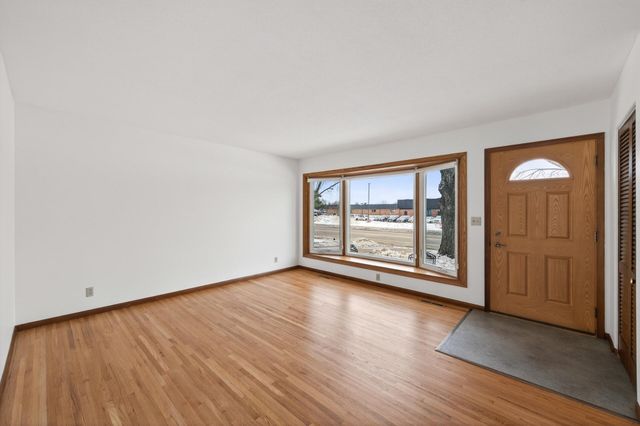 3540 Mcknight Road N, White Bear Lake, MN 55110