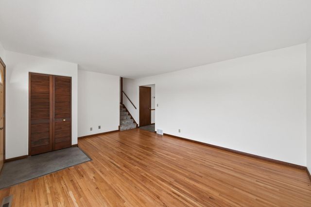 3540 Mcknight Road N, White Bear Lake, MN 55110