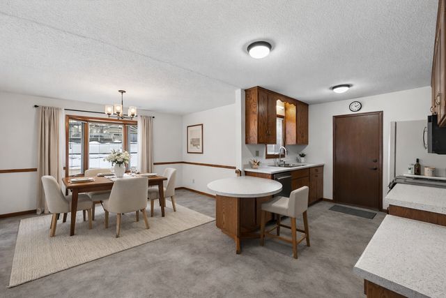 3540 Mcknight Road N, White Bear Lake, MN 55110