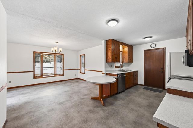 3540 Mcknight Road N, White Bear Lake, MN 55110