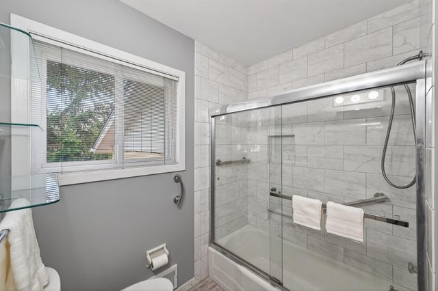 3540 Mcknight Road N, White Bear Lake, MN 55110