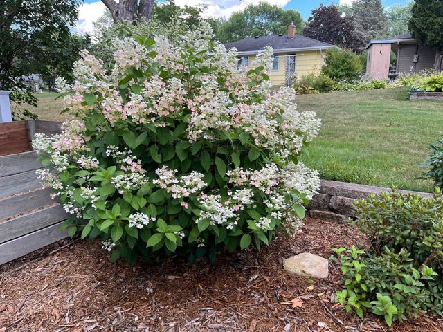 3540 Mcknight Road N, White Bear Lake, MN 55110