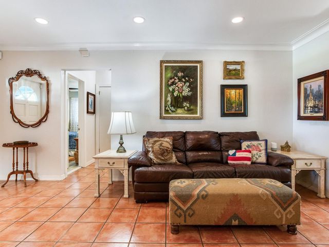 3662 24TH AVENUE N, St Petersburg, FL 33713