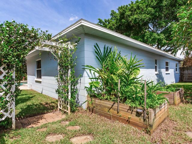 3662 24TH AVENUE N, St Petersburg, FL 33713