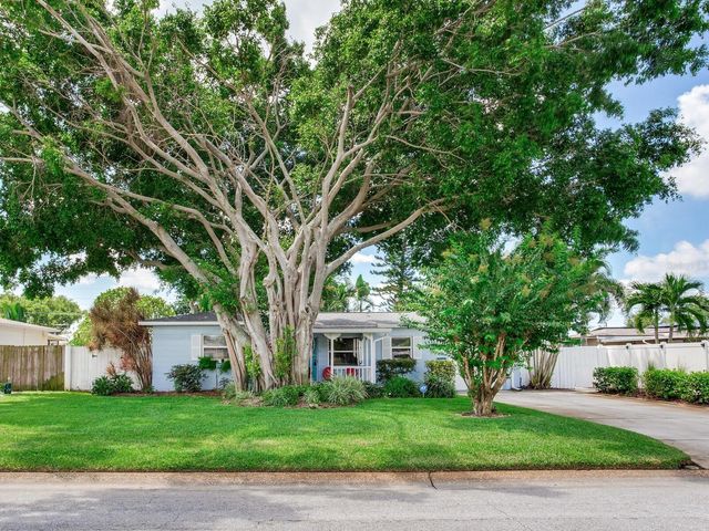 3662 24TH AVENUE N, St Petersburg, FL 33713