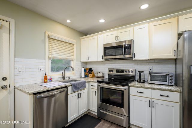 343B Canterbury Court 1002, Lakewood, NJ 08701