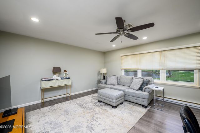 343B Canterbury Court 1002, Lakewood, NJ 08701