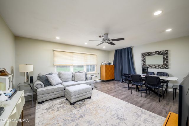 343B Canterbury Court 1002, Lakewood, NJ 08701