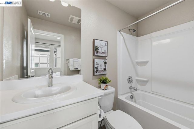4398 Healdsburg Way, Dublin, CA 94568