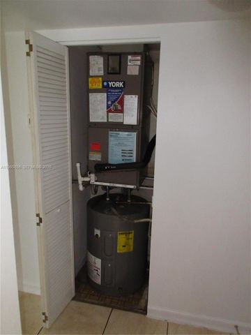 10835 SW 112th Ave 305, Miami, FL 33176