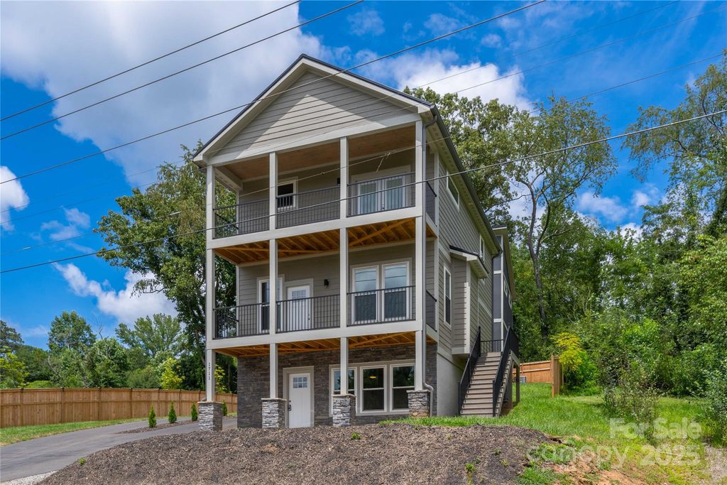 1711 Old Haywood Road, Asheville, NC 28806