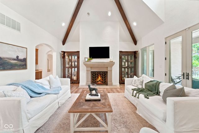 15479 Hidden Oaks Lane, Carmel, IN 46033
