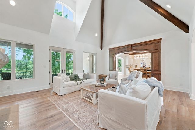 15479 Hidden Oaks Lane, Carmel, IN 46033