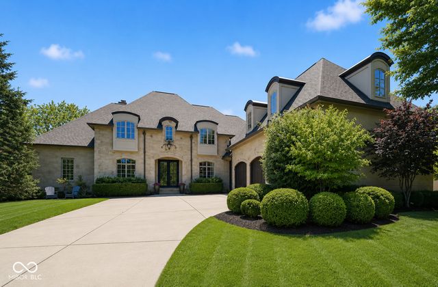 15479 Hidden Oaks Lane, Carmel, IN 46033