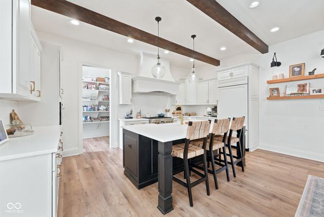 15479 Hidden Oaks Lane, Carmel, IN 46033