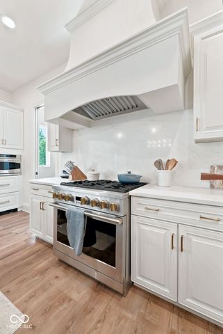 15479 Hidden Oaks Lane, Carmel, IN 46033