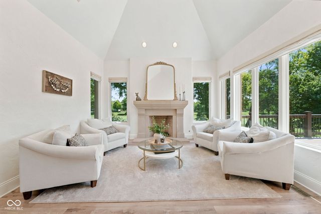 15479 Hidden Oaks Lane, Carmel, IN 46033