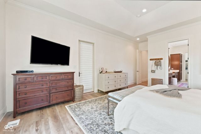 15479 Hidden Oaks Lane, Carmel, IN 46033