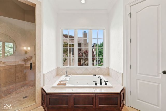 15479 Hidden Oaks Lane, Carmel, IN 46033