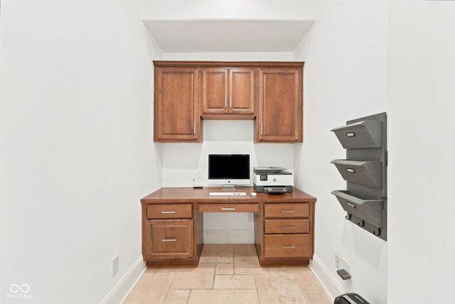 15479 Hidden Oaks Lane, Carmel, IN 46033