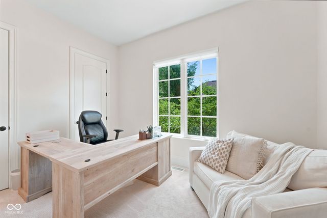 15479 Hidden Oaks Lane, Carmel, IN 46033
