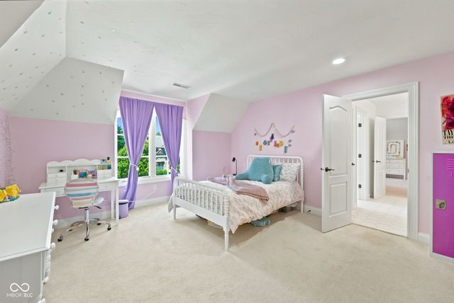 15479 Hidden Oaks Lane, Carmel, IN 46033