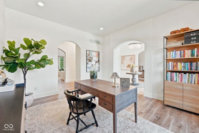 15479 Hidden Oaks Lane, Carmel, IN 46033