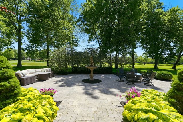 15479 Hidden Oaks Lane, Carmel, IN 46033