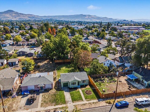 714 Broad Street, Medford, OR 97501